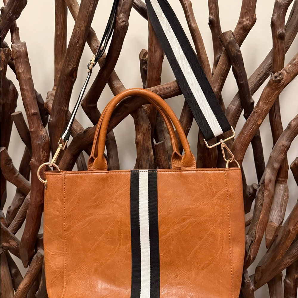 Social threads x motherchic medium bag!